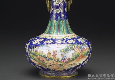 图片[3]-Garlic-head vase with paired handles and painted enamel decor, Qing dynasty, Qianlong reign (1736-1795)-China Archive